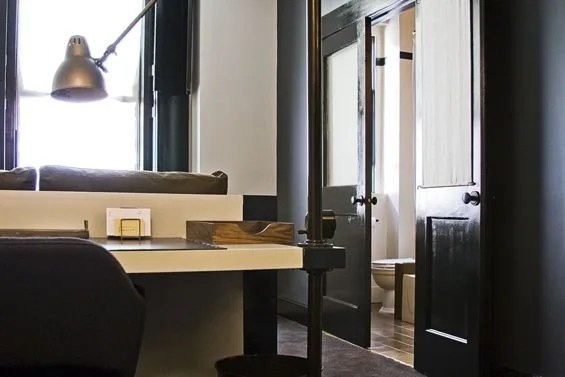 ace_ny_desk_and_bath