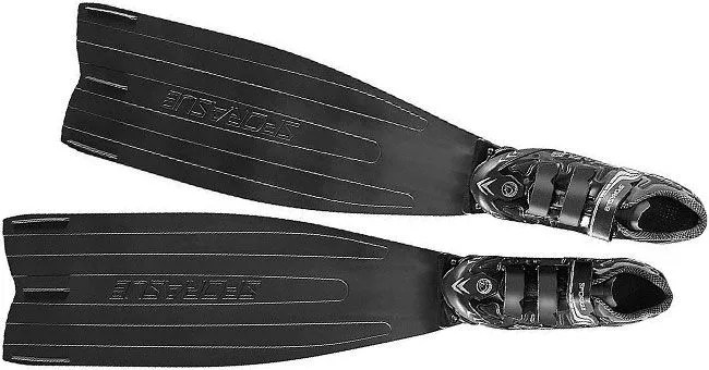 Sporasub-Revolution-Fins-Gear-Patrol