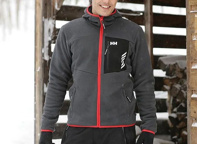 helly-hansen-swift-fleece-gear-patrol-lead
