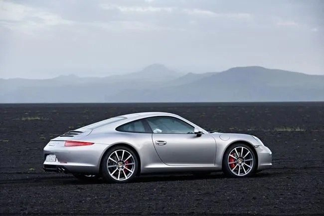2012-Porsche-911-Carrera-S-Gear-Patrol-1_