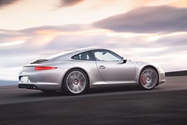 2012-Porsche-911-Carrera-S-Gear-Patrol-3_