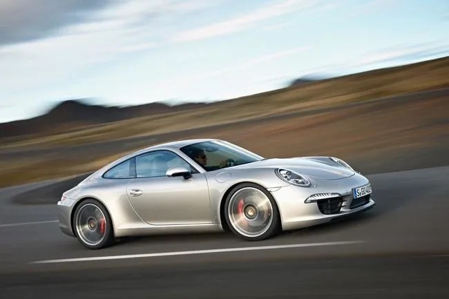 2012-Porsche-911-Carrera-S-Gear-Patrol-4_