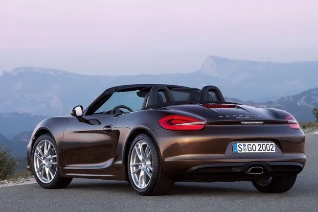 2013-porsche-boxster-gear-patrol-6