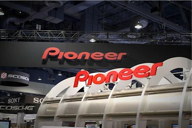 pioneer-ces-booth-1_