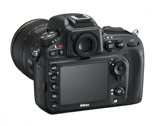 Nikon D800 | Gear Patrol