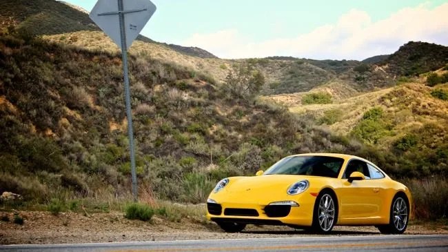 2012-porsche-911-carrera-s-gear-patrol-3_