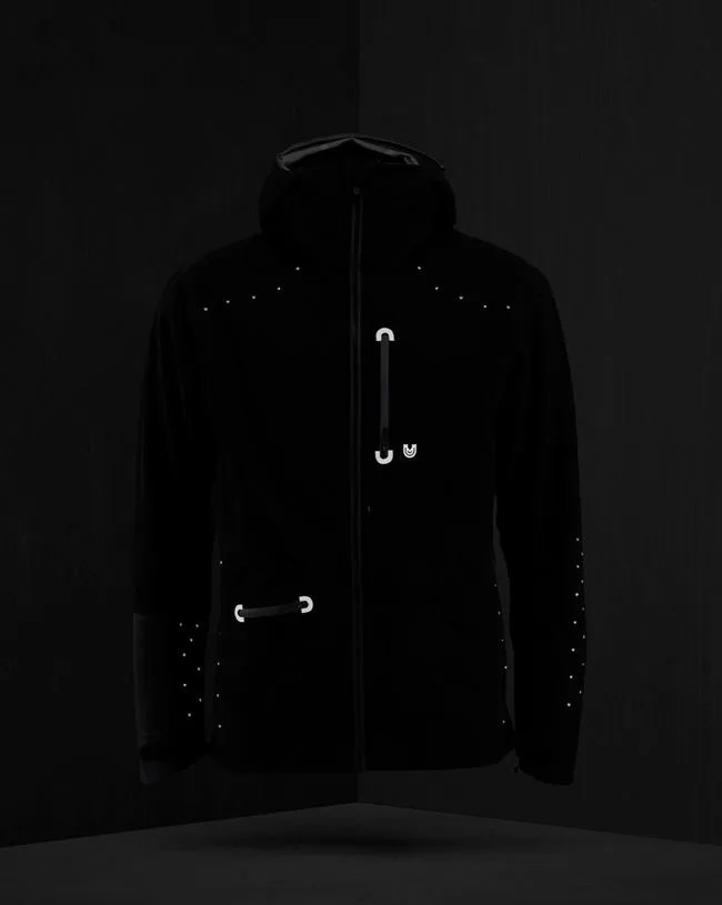 UVU-Cold-Race-Jacket-01-Gear-Patrol-8