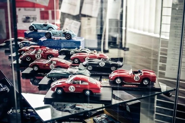 Bentley-Miniatures-Gear-Patrol