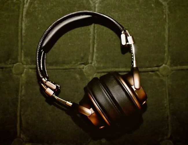 best-over-ear-headphones-california
