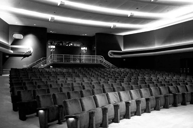 skywalker-theater-black-and-white-gear-patrol