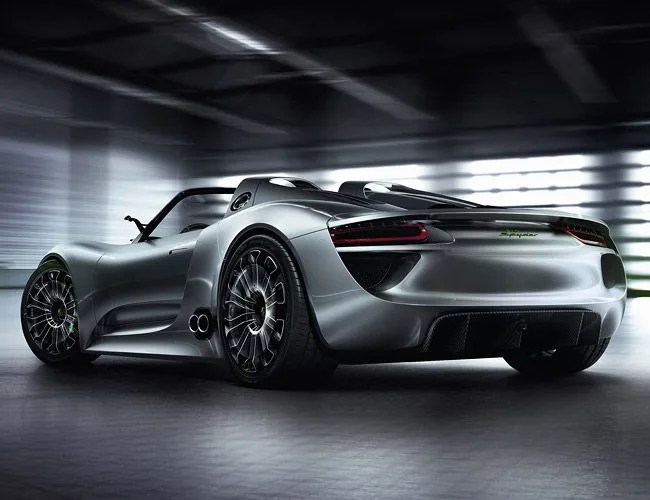 Porsche-918-Spyder-2013-Gear-Patrol