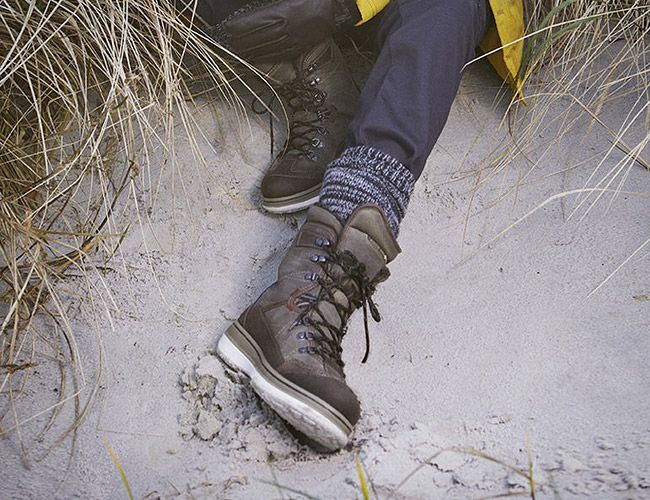 ECCO-Roxton-GTX-Snowboard-gear-patrol