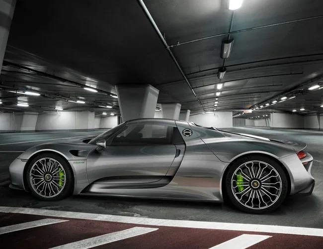 porsche-918-spider-gear-patrol