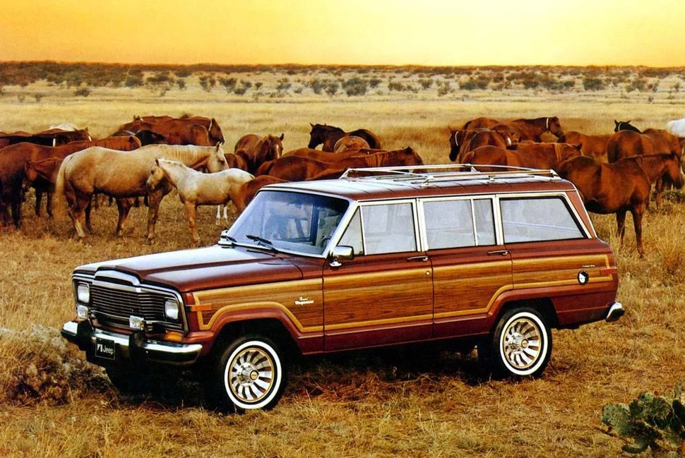 Jeep-Grand-Wagoneer