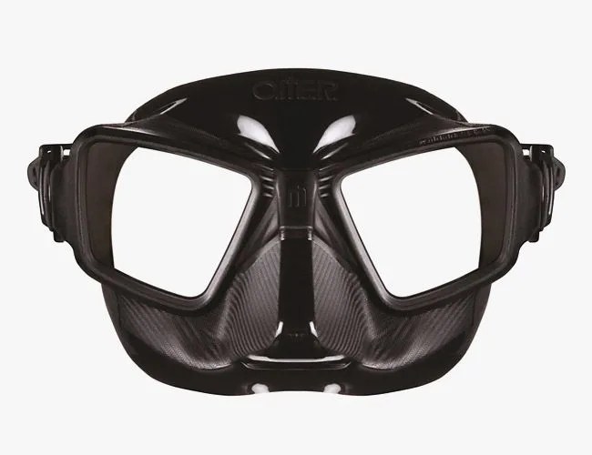 Omer-Zero-Cubed-Dive-Mask-Gear-Patrol
