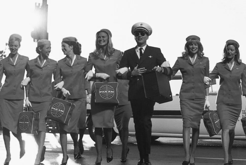 The-Globetrotter-Gear-Patrol-Lead-Full