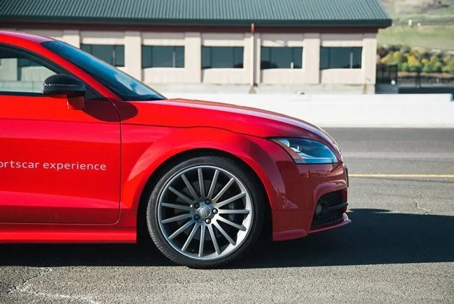 Audi-Sportscar-Experience-Gear-Patrol-Ambiance