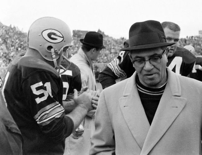 Sideline-Style-Gear-Patrol-Lead