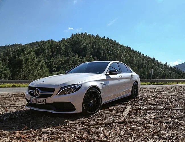 M-AMG-darkhorse-650