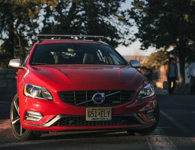 Volvo-V60-R-Design-Gear-Patrol-Lead