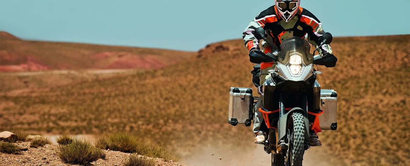 tour-bike-gear-patrol-lead2