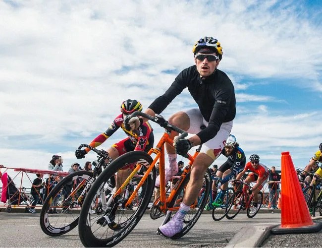 Red-Hook-Crit-Gear-Patrol-LEAD-