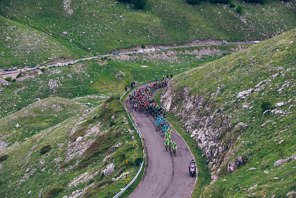 giro-d-italia-gear-patrol-970