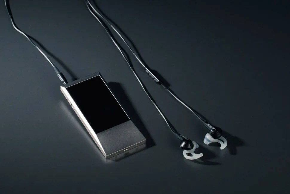 Barbones-Mobile-Gear-Patrol