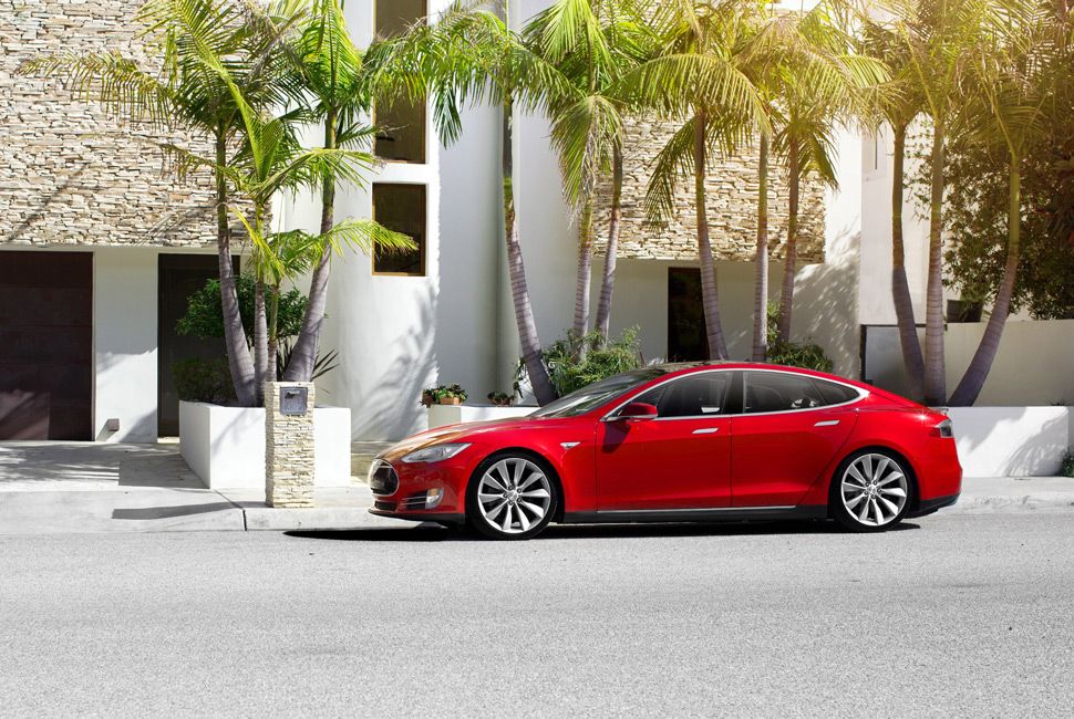 Tesla-P85-D-Gear-Patrol