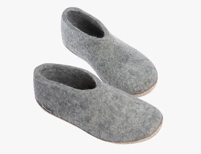 TIG-gear-patrol-slippers