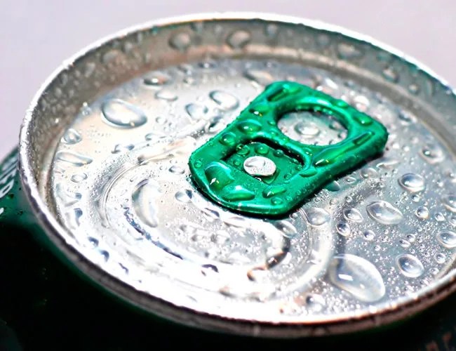 tailgate-gear-patrol-beverage