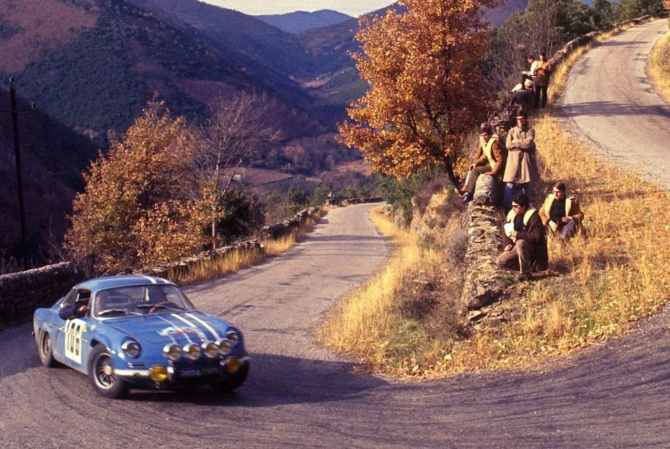 renault-gear-patrol-2