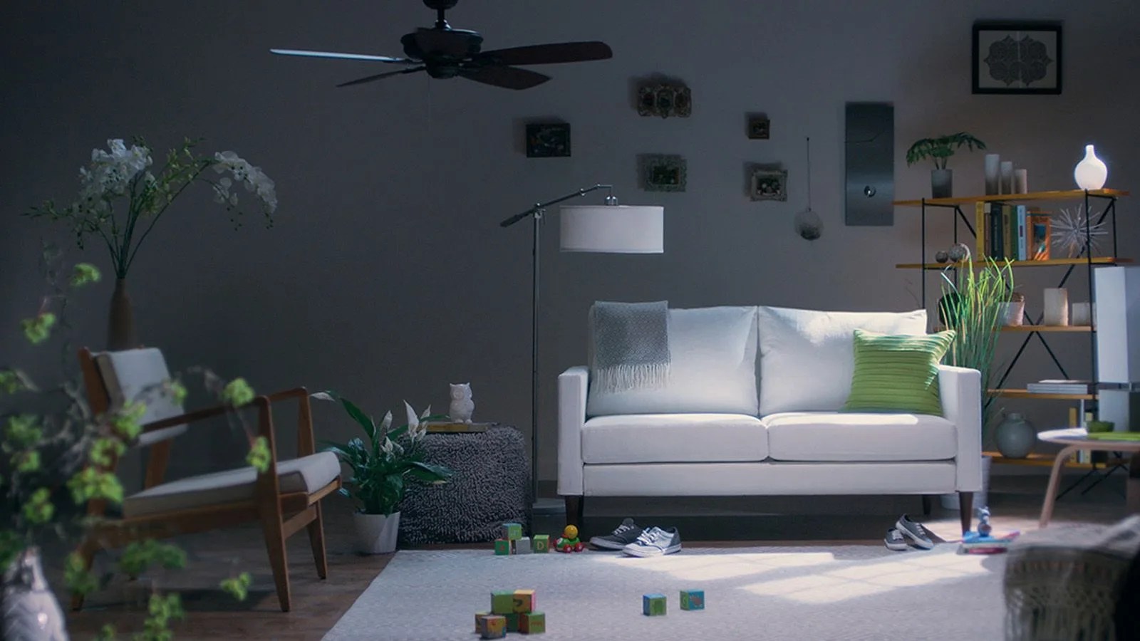 CampaignLiving-GP100-Gear-Patrol-Hero-Left-White