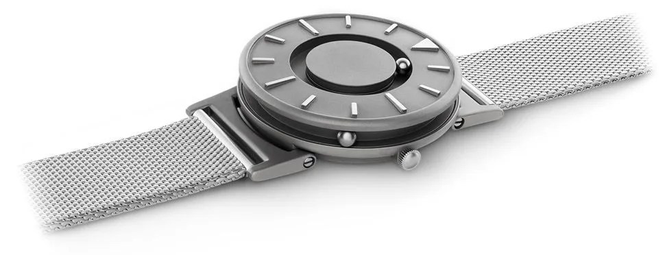 Eone-Bradley-Gear-Patrol-Ambiance-