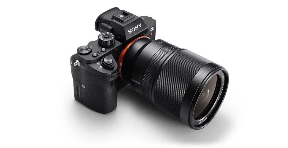 Sony-A7rii-GP100-Gear-Patrol-Ambiance