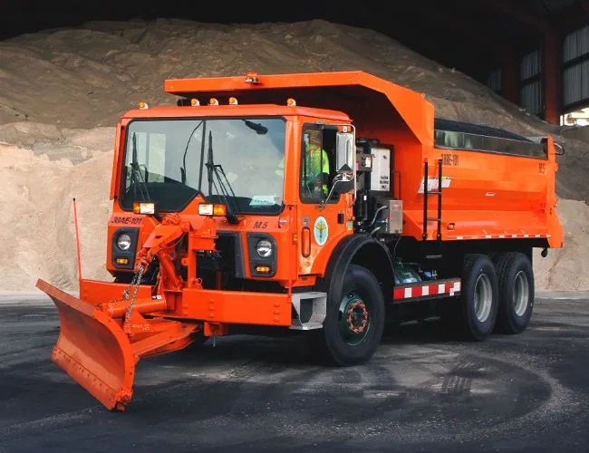 moving-snow-gear-patrol-650-2