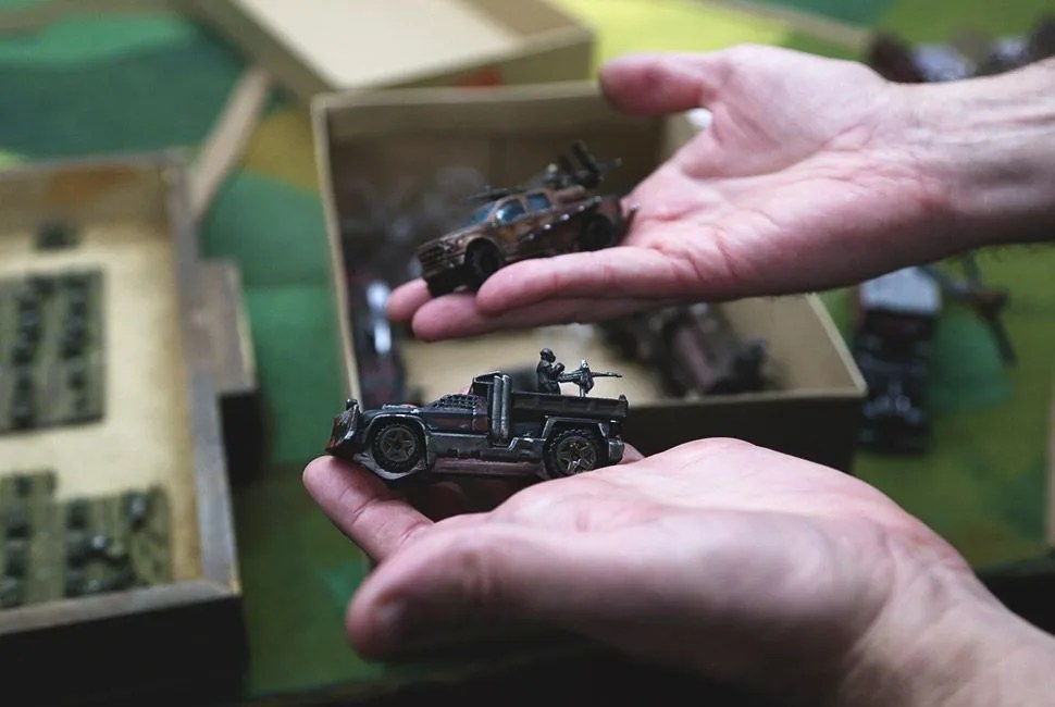 tabletop-gear-patrol-970-1