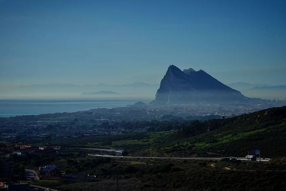 Mercedes-C-Coupe-Gear-Patrol-inline