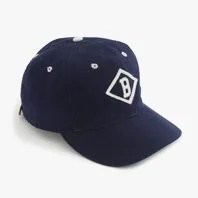 stocking-stuffer-Gear-Patrol-dapperman-churchhills-cap