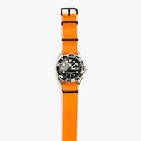 stocking-stuffer-Gear-Patrol-dapperman-nato-strap-2