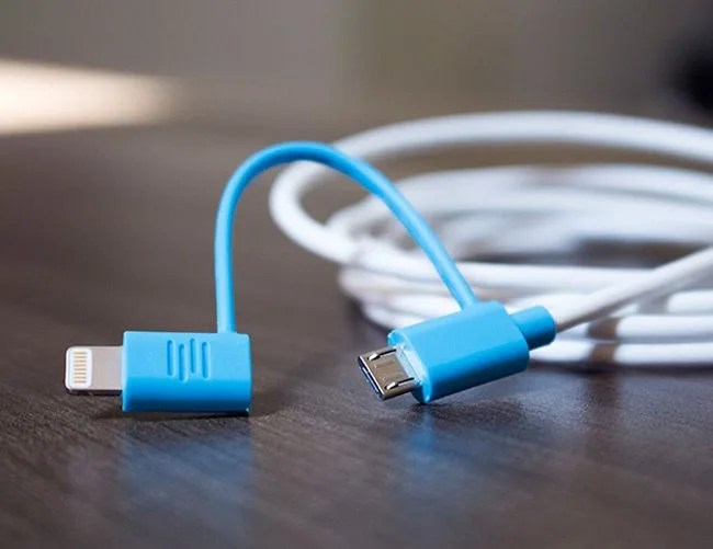 DON-iPhone-Charger-Gear-Patrol