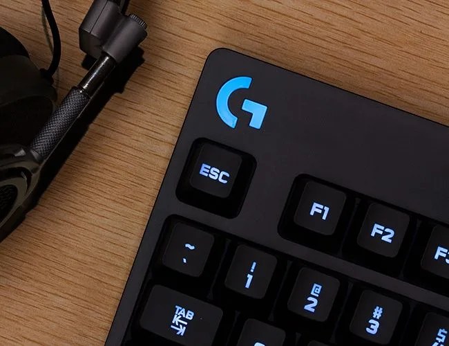 logitech-keyboard-gear-patrol-feature