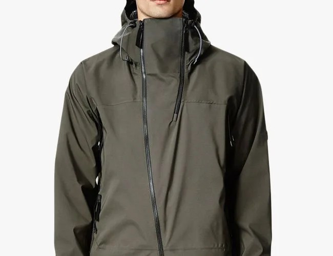 DON-gear-patrol-isaora