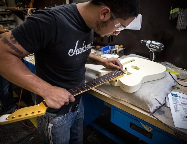 Fender-Custom-Gear-Patrol-Lead-Featured