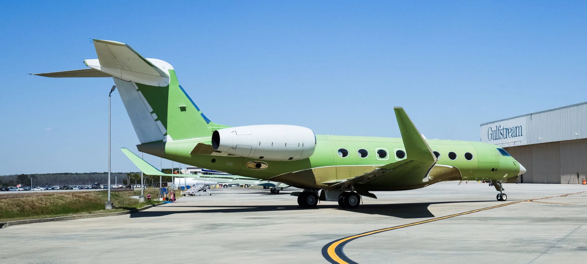 Gear-Patrol-Gulfstream-Mag-Cinematic-Lead-Full-2