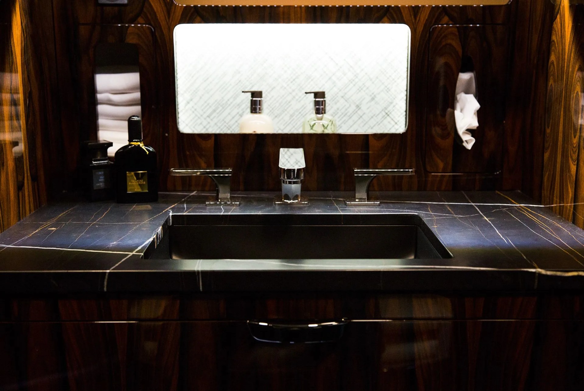 Gear-Patrol-Gulfstream-Mag-Slide-19