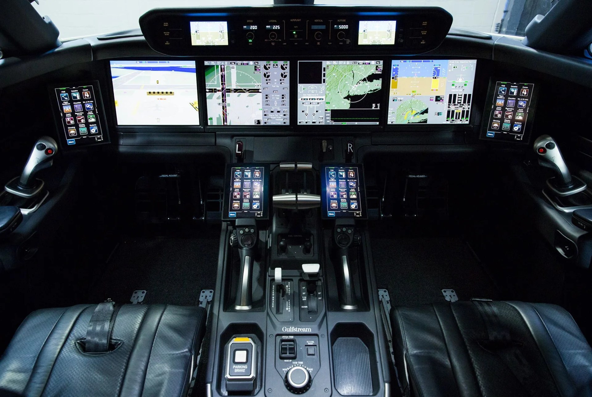 Gear-Patrol-Gulfstream-Mag-Slide-2