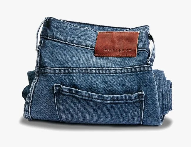 gear-patrol-mott-bow-lead