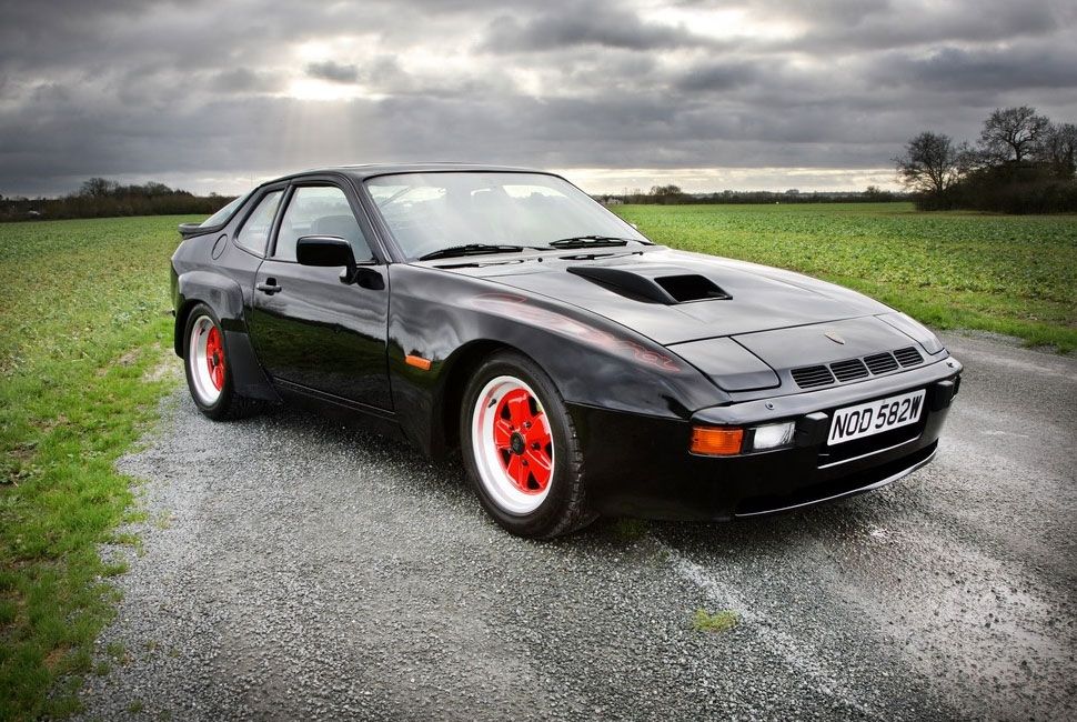 offbeat-porsches-gear-patrol-full-lead