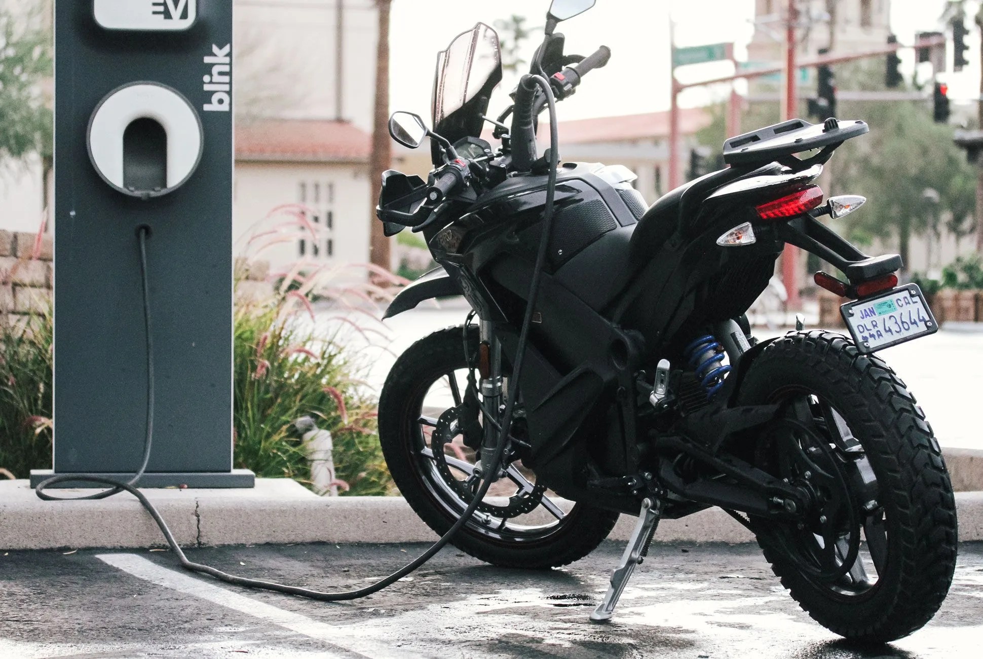 e-motos-gear-patrol-lead-full